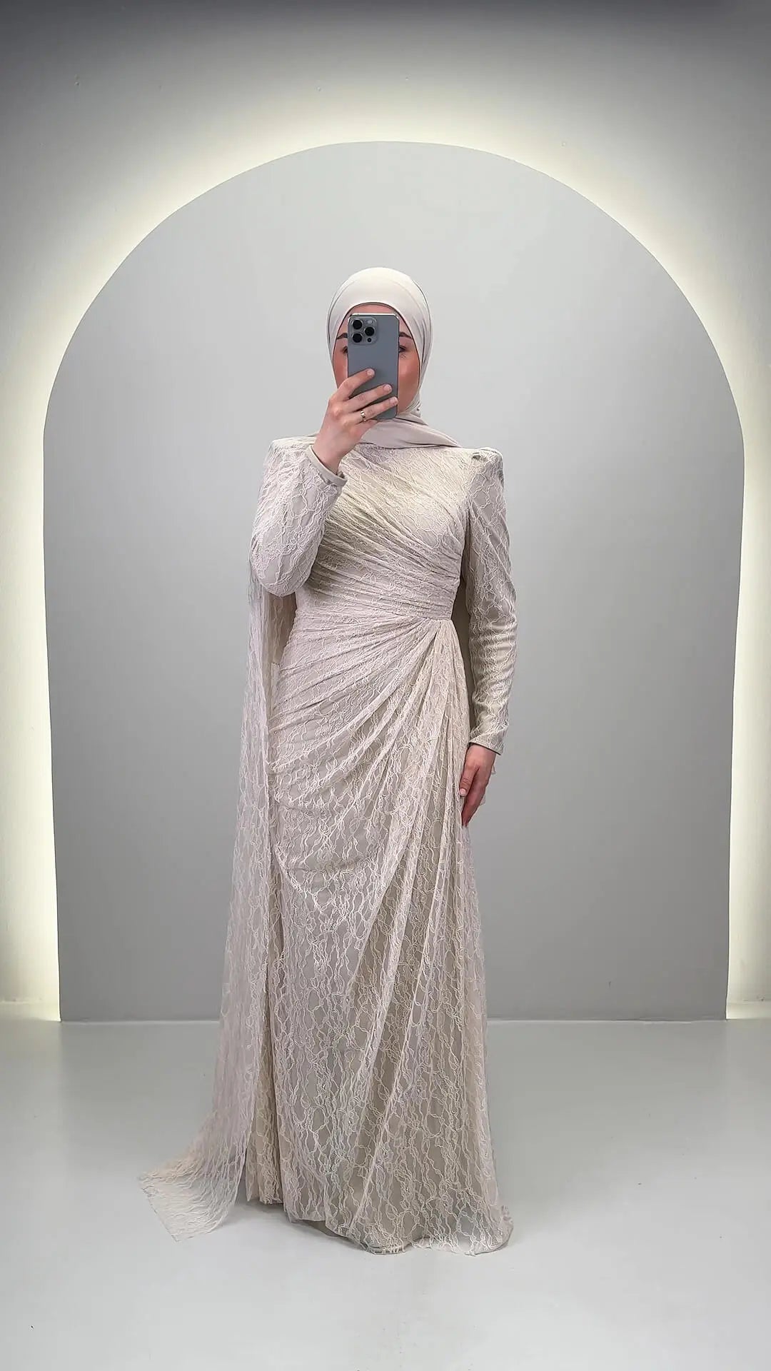Mireya Abiye Bej