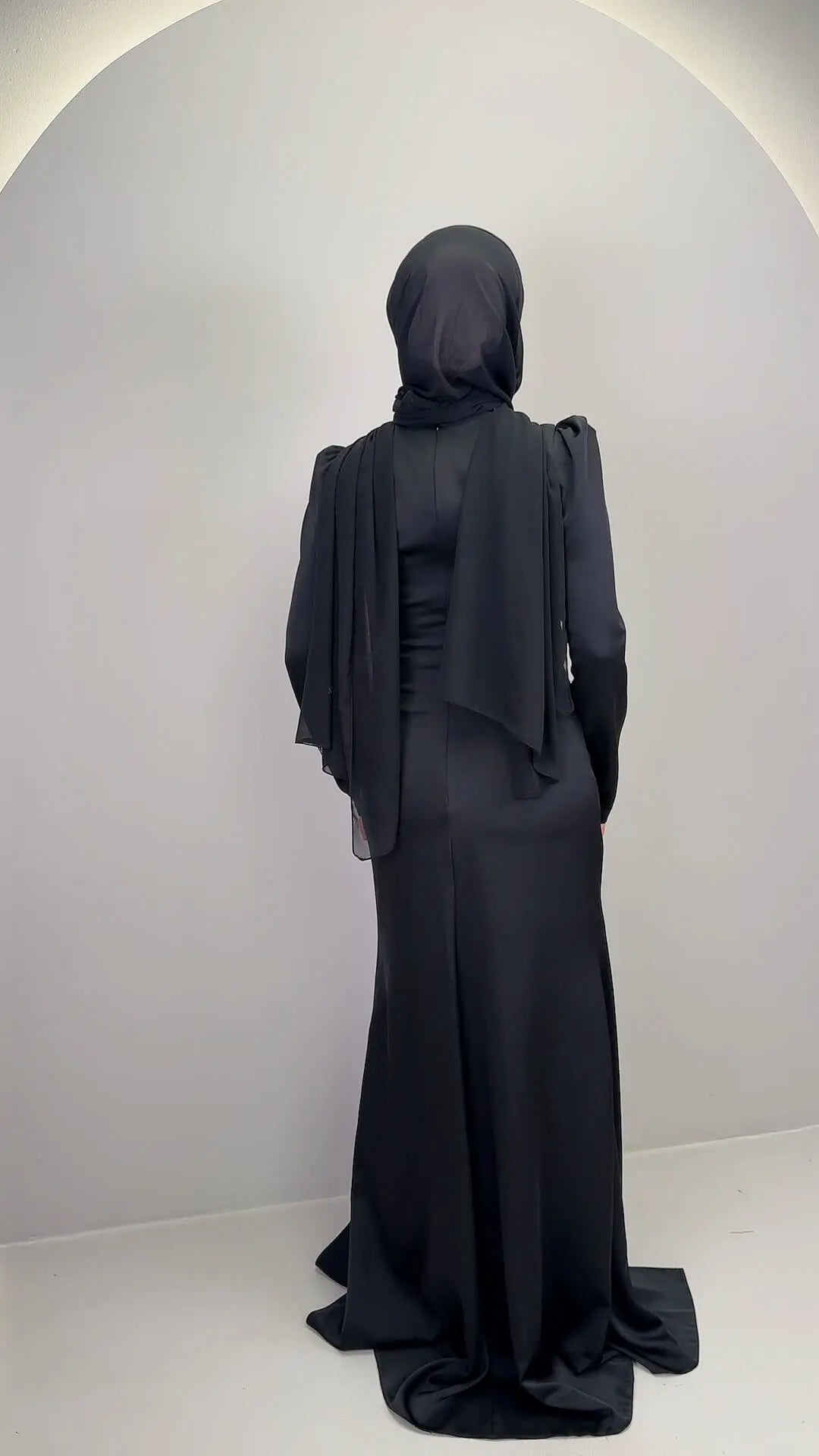 Nalea Abiye Siyah