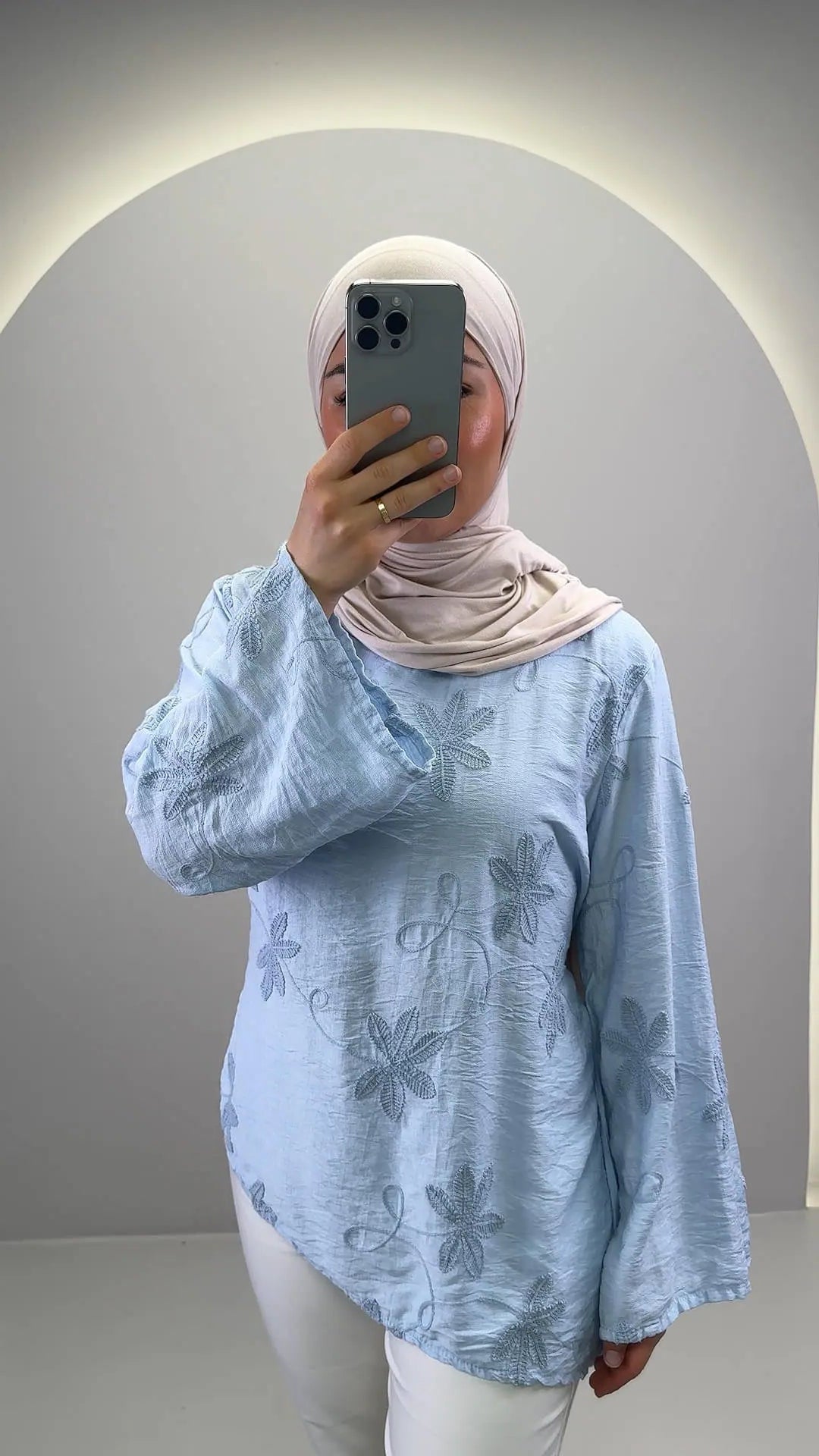 Inaya Top