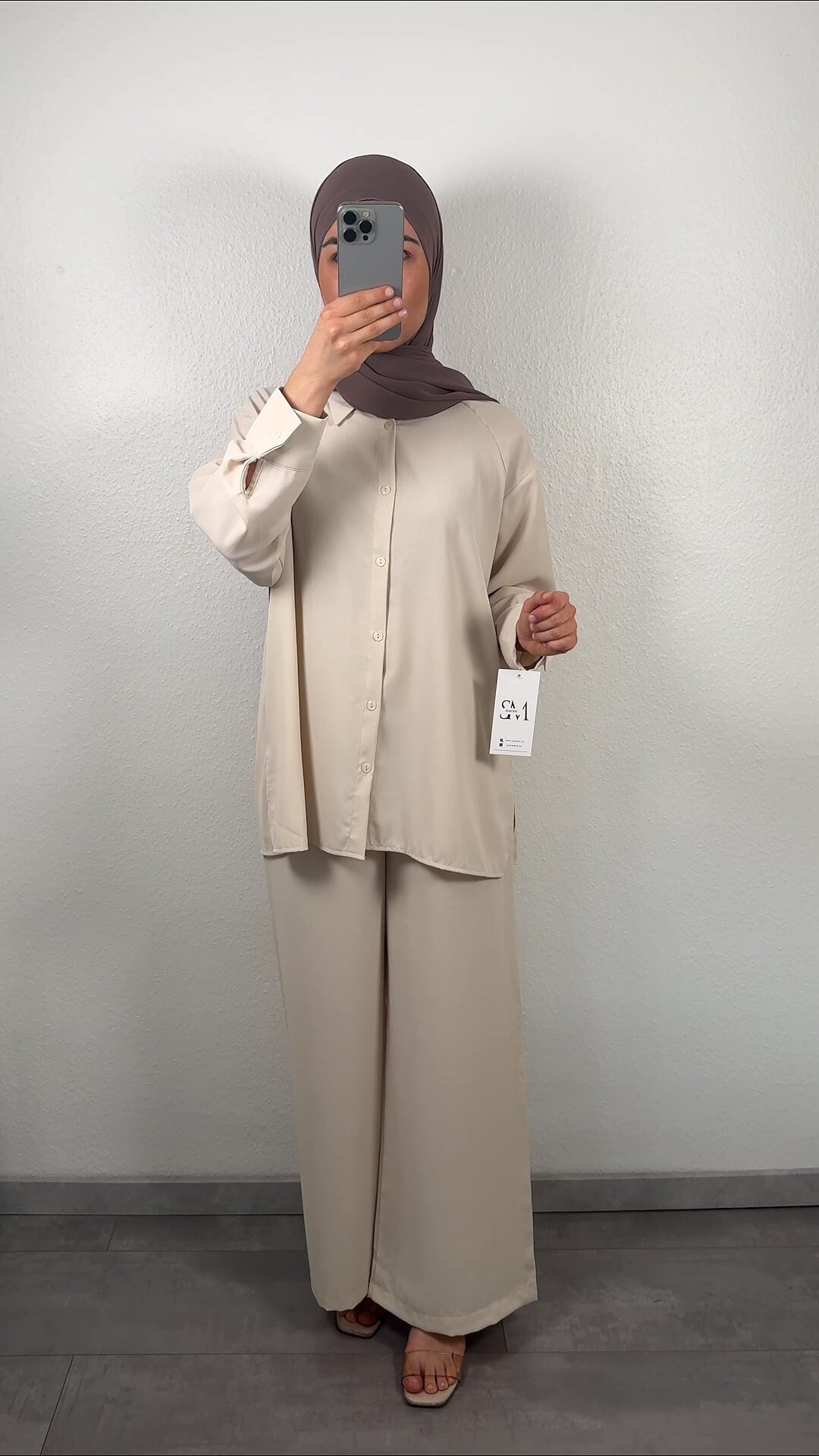 Liay Outfit Beige 01