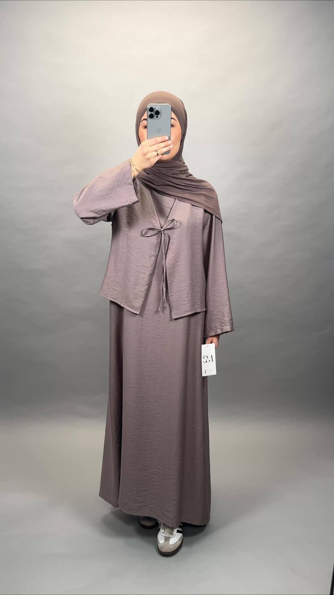 Miray Outfit Taupe dress